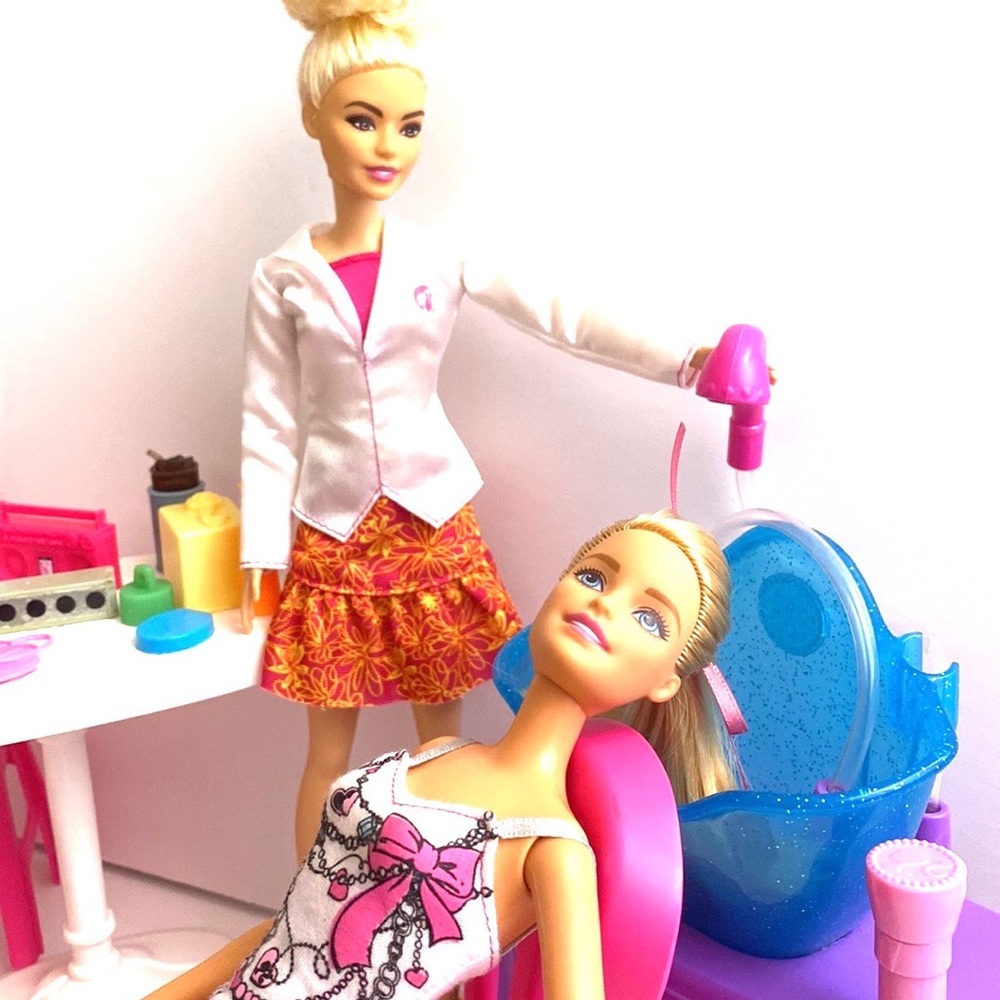 Your Barbie Headquarters! Leave a comment or request below! - Picture 6 of 13